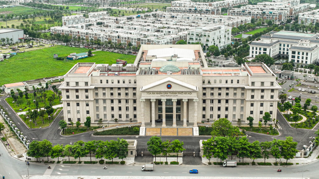 Khởi Kiện Ra Tòa Án